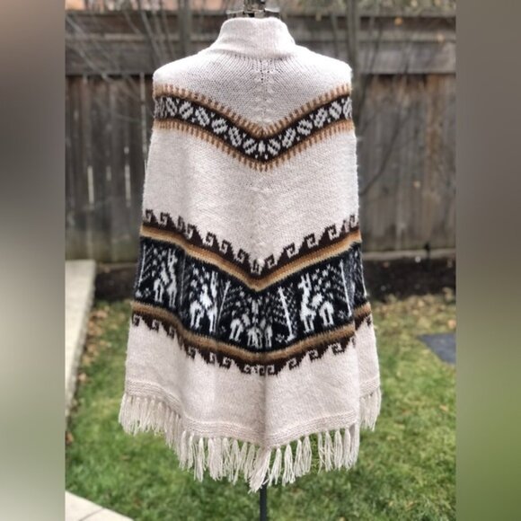 💫HOST PICK💫 ALPACA PONCHO Made in Peru Size O/S Boho Sweater Cape - Picture 5 of 9